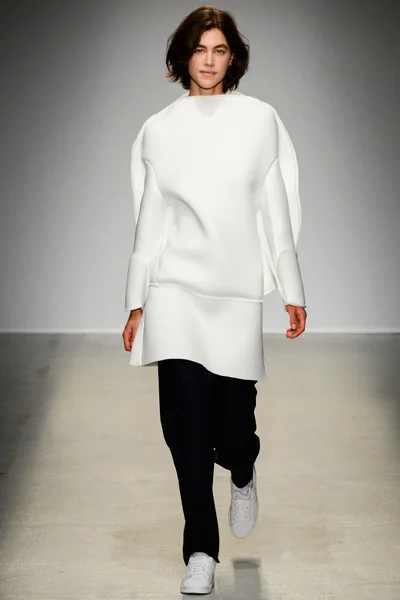 Look 1